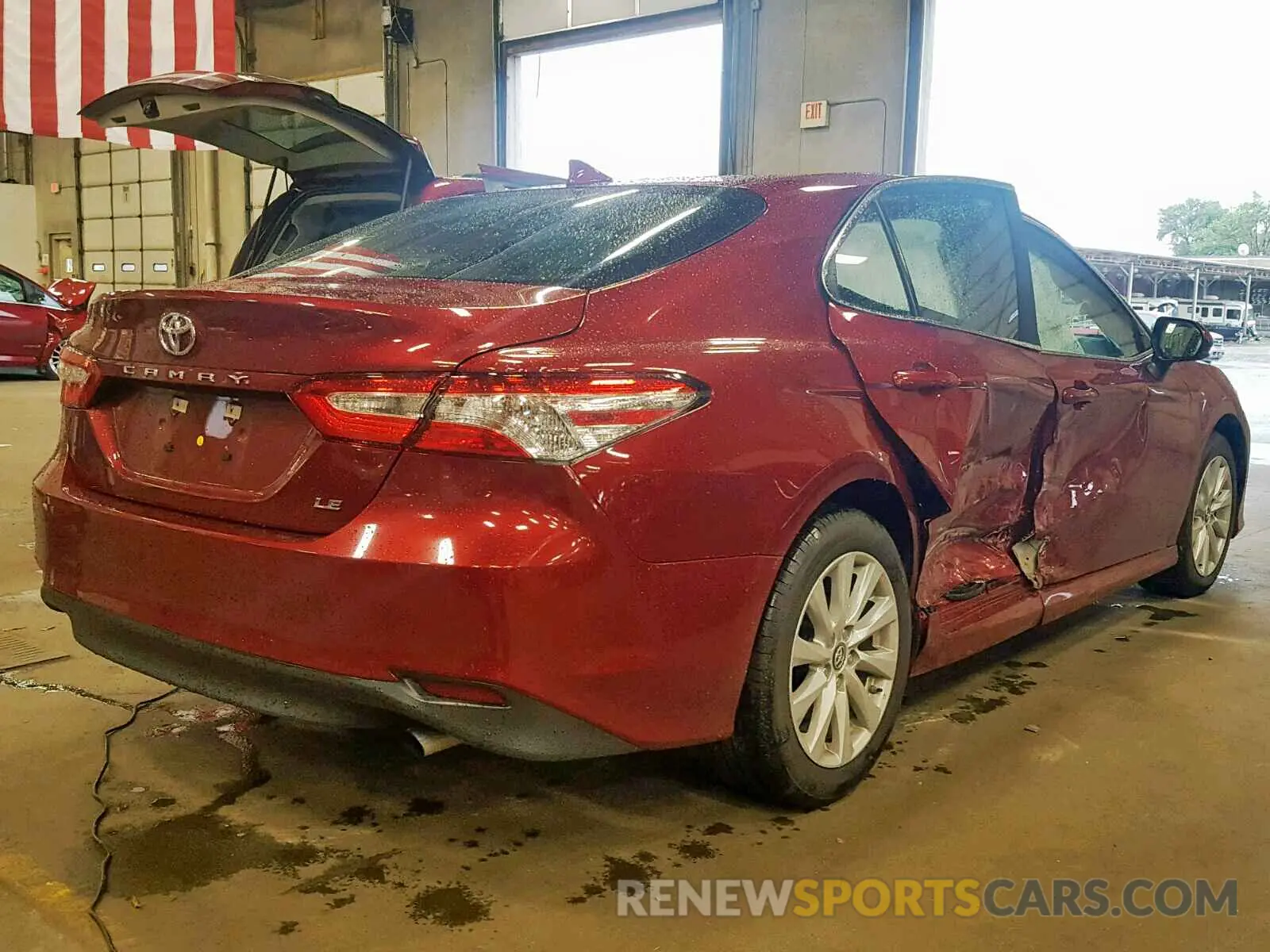 4 Photograph of a damaged car 4T1B11HK4KU727635 TOYOTA CAMRY 2019