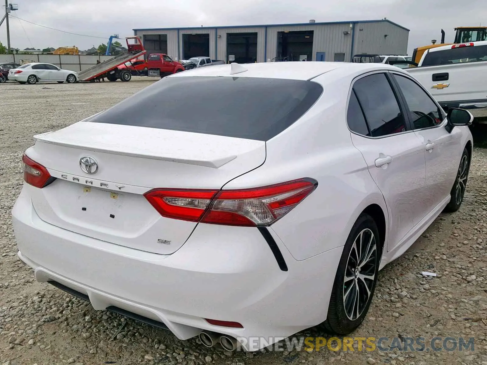 4 Photograph of a damaged car 4T1B11HK4KU739252 TOYOTA CAMRY 2019