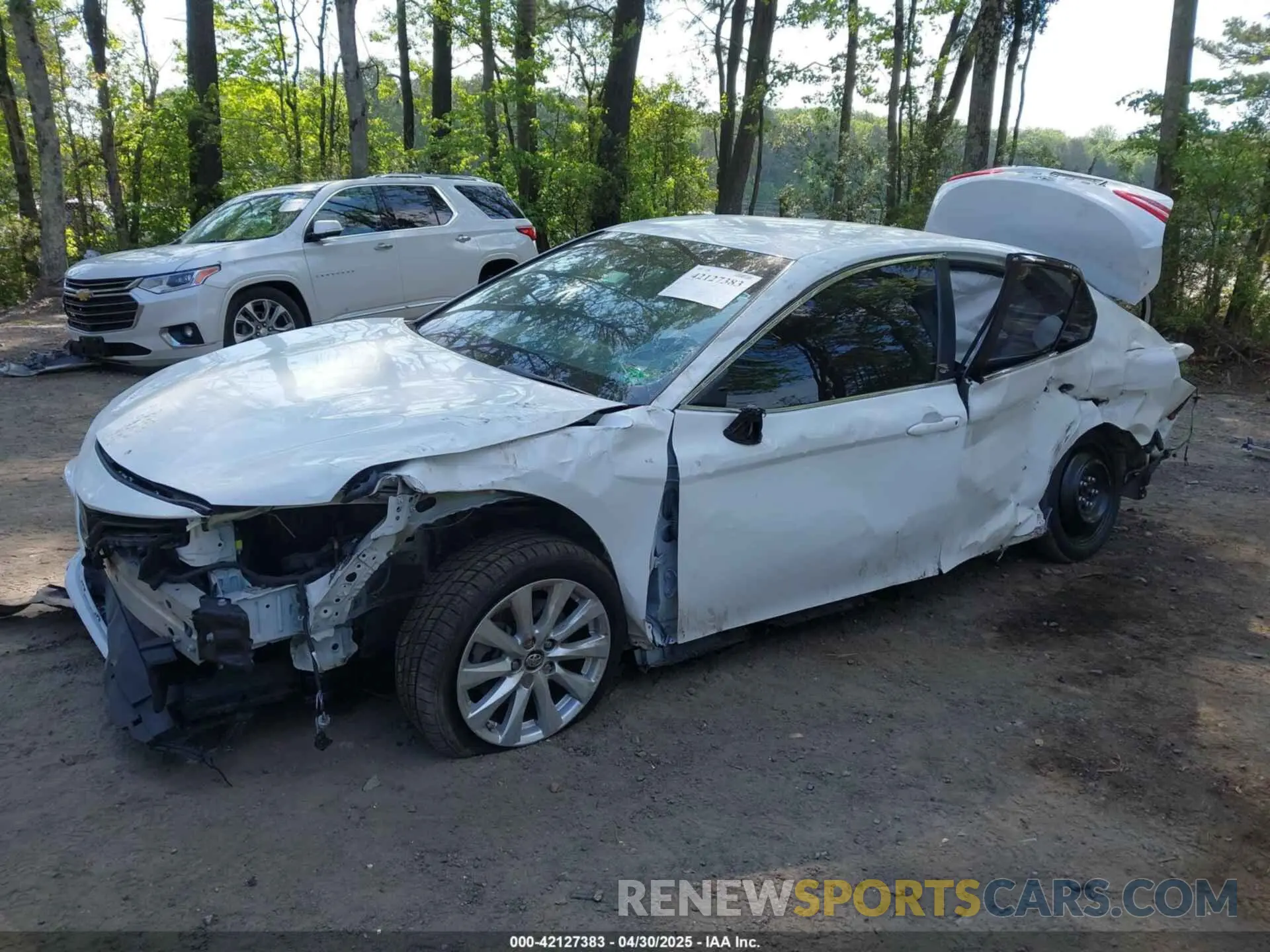 2 Фотография поврежденного автомобиля 4T1B11HK4KU743270 TOYOTA CAMRY 2019