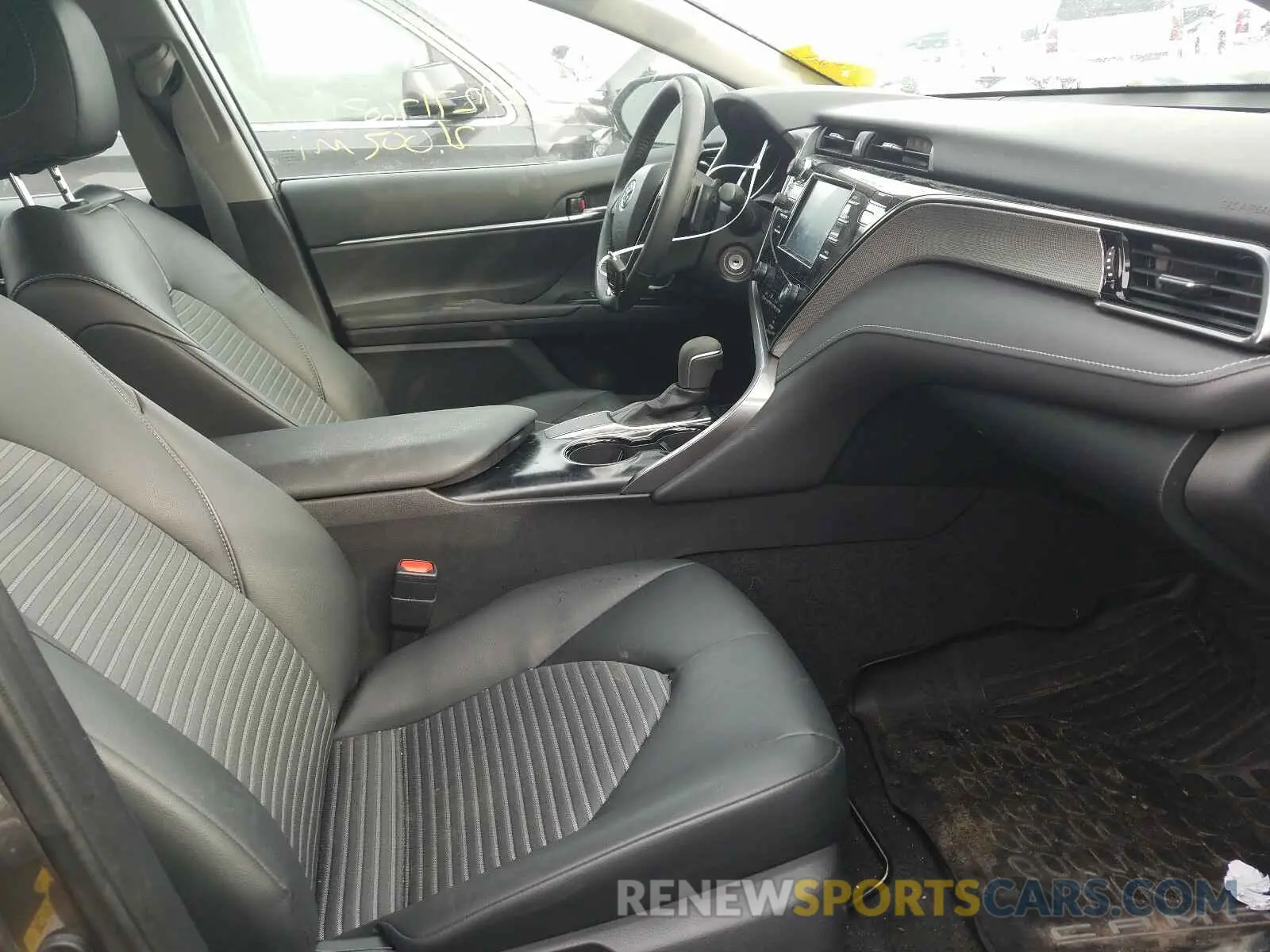 5 Photograph of a damaged car 4T1B11HK4KU743608 TOYOTA CAMRY 2019