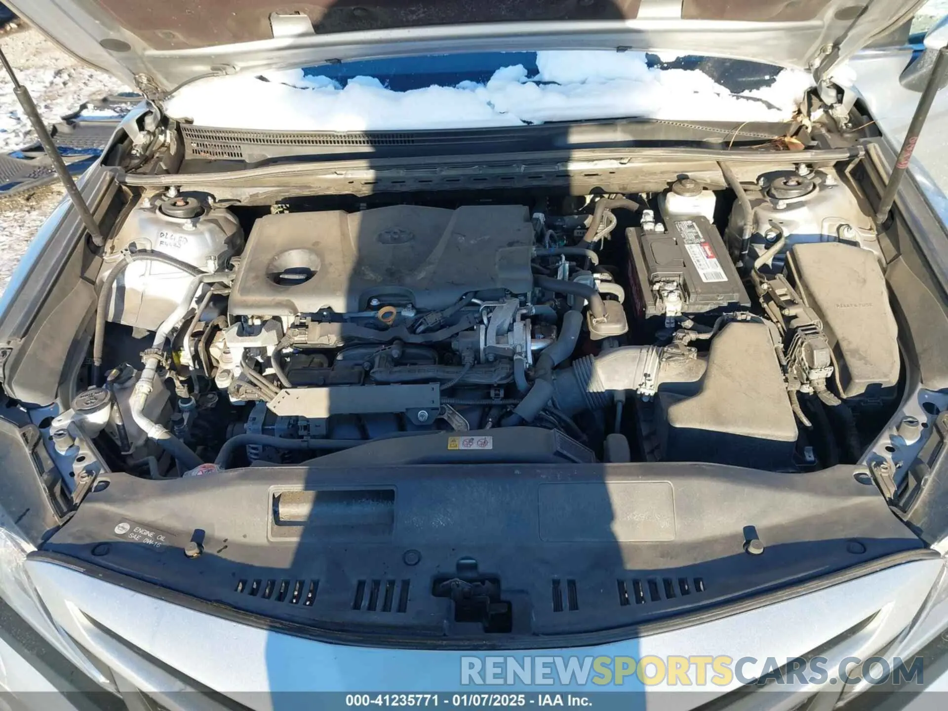 10 Photograph of a damaged car 4T1B11HK4KU744175 TOYOTA CAMRY 2019