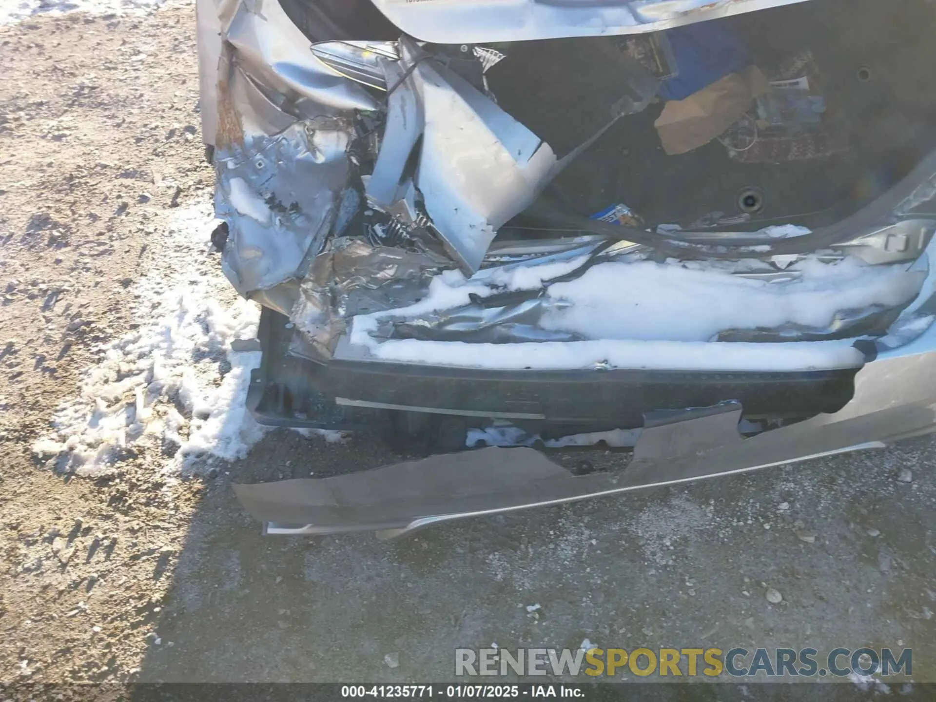 6 Photograph of a damaged car 4T1B11HK4KU744175 TOYOTA CAMRY 2019