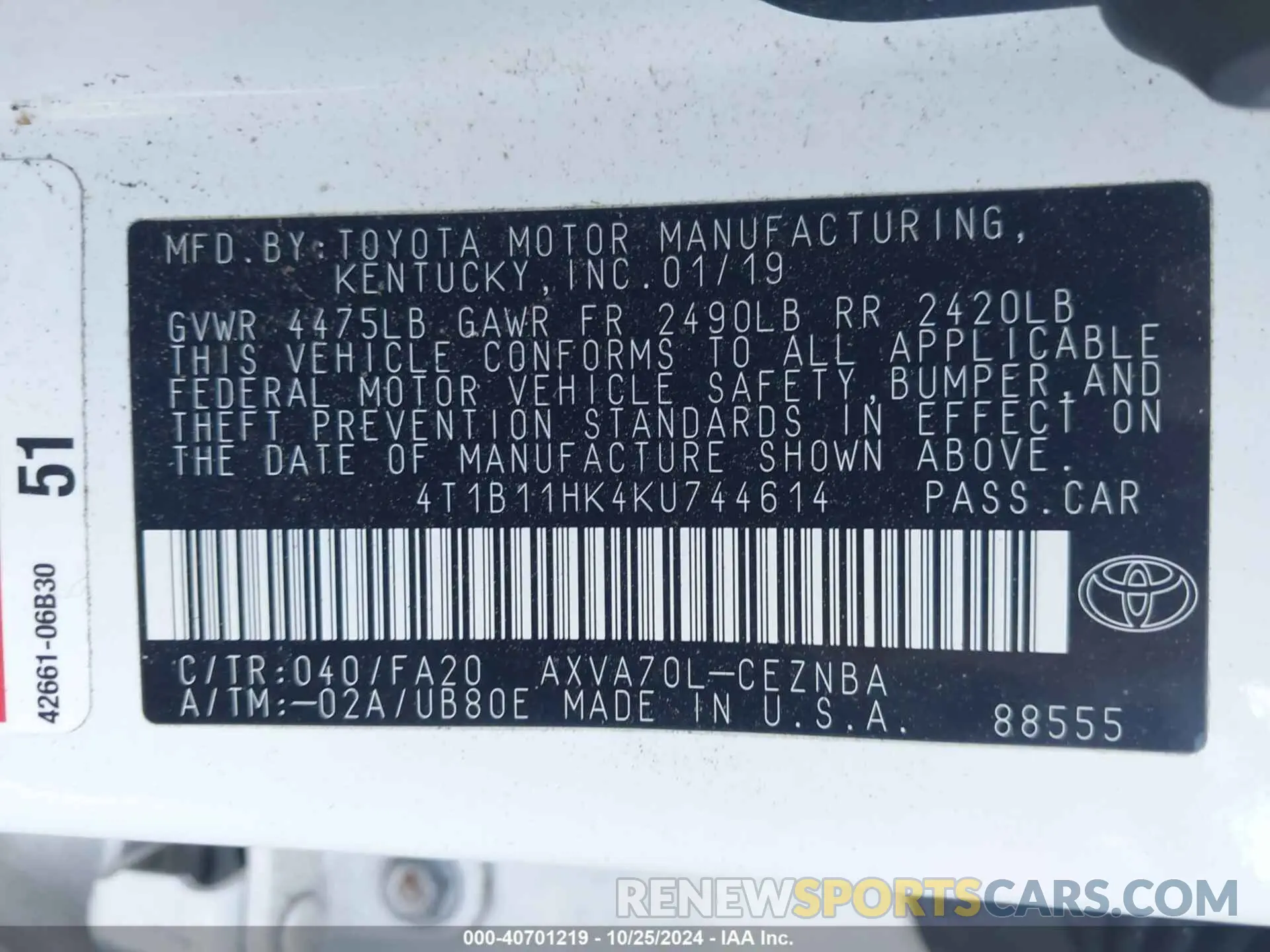 9 Photograph of a damaged car 4T1B11HK4KU744614 TOYOTA CAMRY 2019