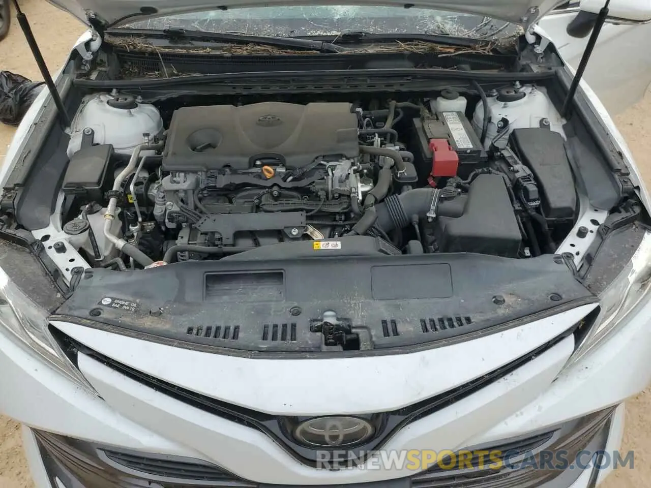 11 Photograph of a damaged car 4T1B11HK4KU745357 TOYOTA CAMRY 2019