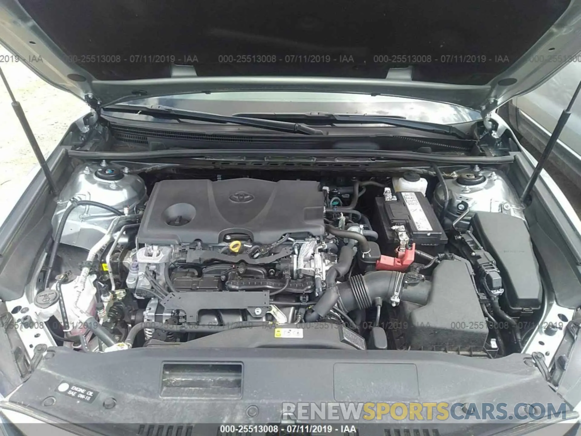 10 Photograph of a damaged car 4T1B11HK4KU746086 TOYOTA CAMRY 2019