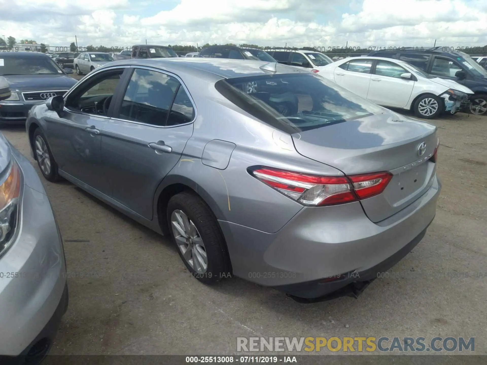 3 Photograph of a damaged car 4T1B11HK4KU746086 TOYOTA CAMRY 2019
