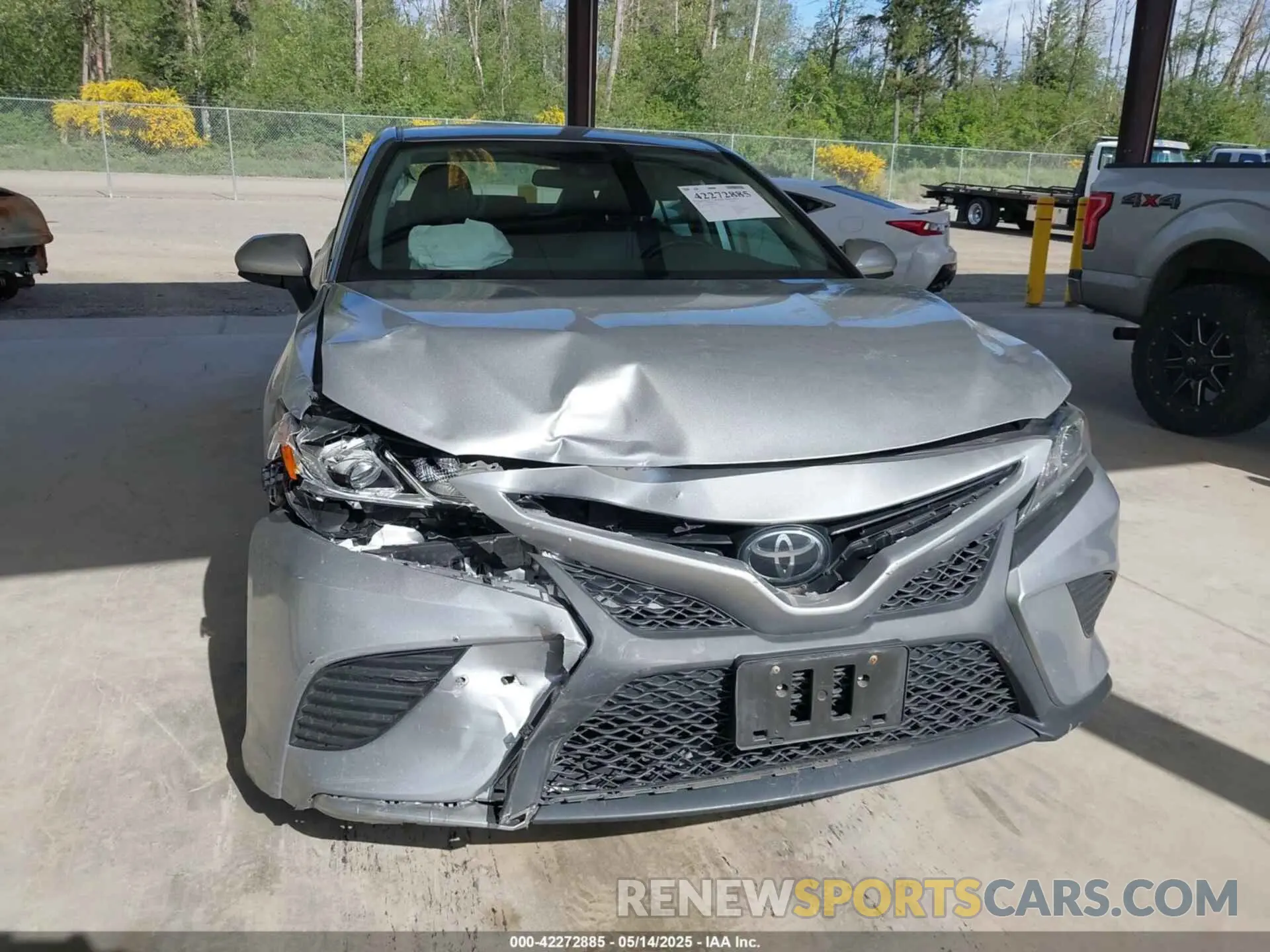 6 Photograph of a damaged car 4T1B11HK4KU749358 TOYOTA CAMRY 2019