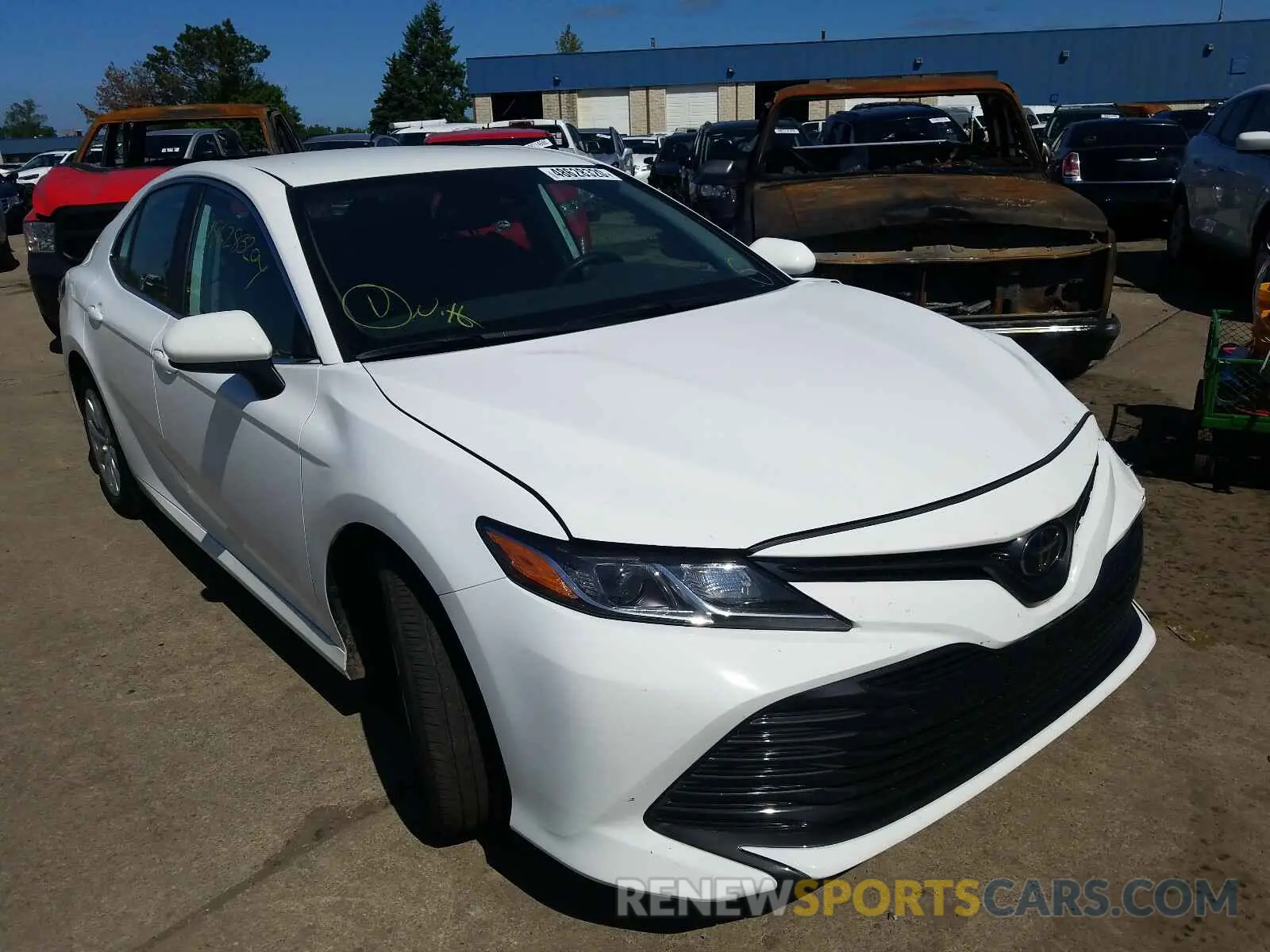 1 Photograph of a damaged car 4T1B11HK4KU757959 TOYOTA CAMRY 2019
