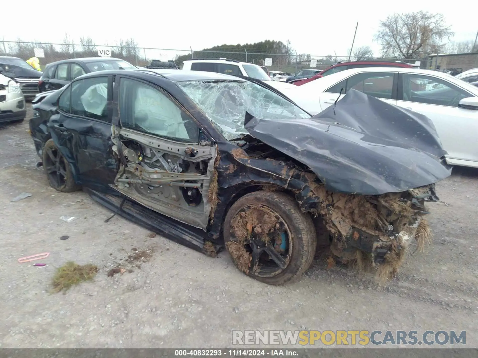 1 Photograph of a damaged car 4T1B11HK4KU760456 TOYOTA CAMRY 2019