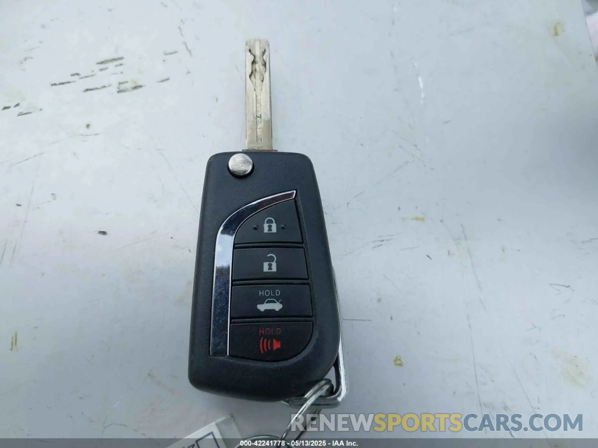 11 Фотография поврежденного автомобиля 4T1B11HK4KU765320 TOYOTA CAMRY 2019
