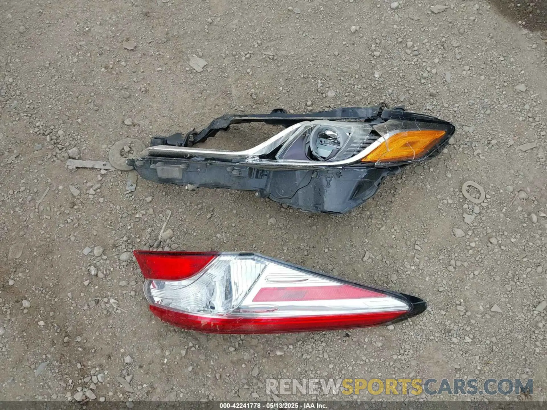 12 Фотография поврежденного автомобиля 4T1B11HK4KU765320 TOYOTA CAMRY 2019