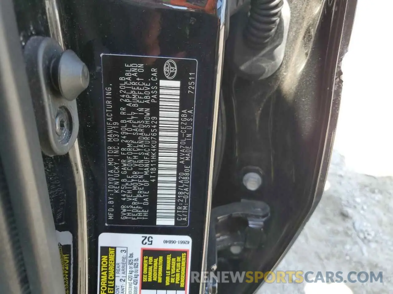 10 Photograph of a damaged car 4T1B11HK4KU765429 TOYOTA CAMRY 2019