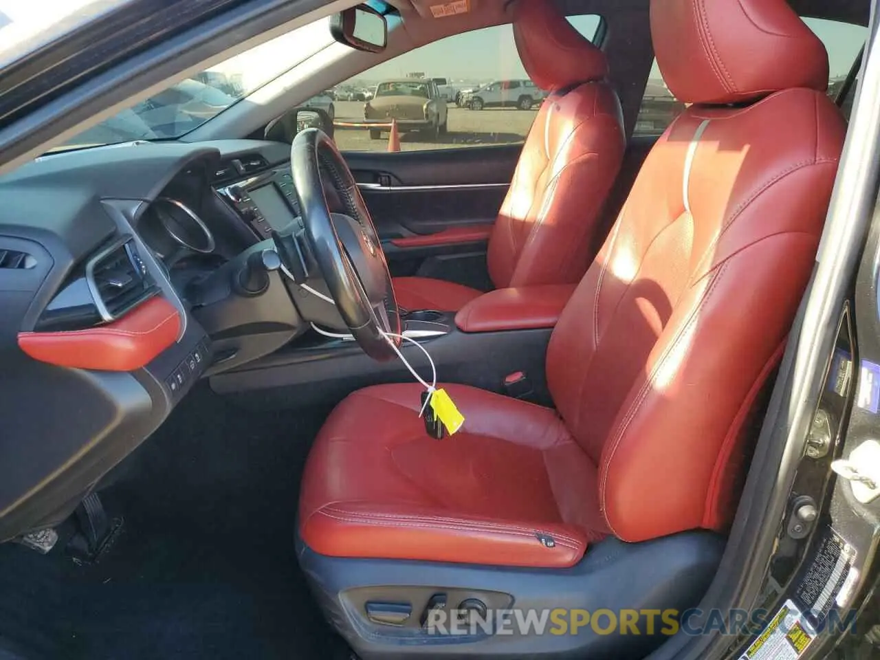 7 Photograph of a damaged car 4T1B11HK4KU772204 TOYOTA CAMRY 2019