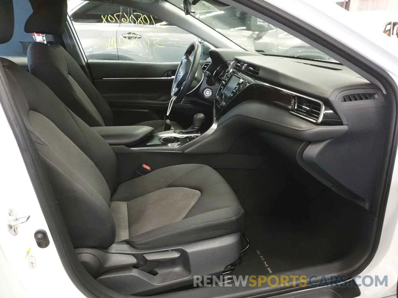 5 Photograph of a damaged car 4T1B11HK4KU775068 TOYOTA CAMRY 2019