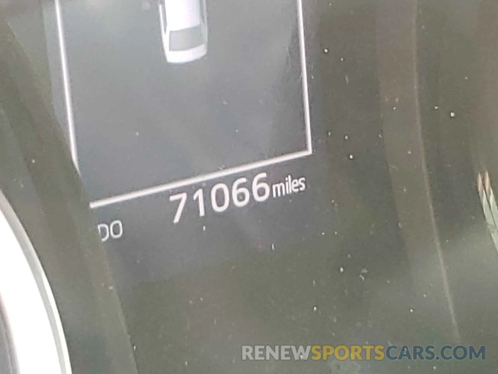 8 Photograph of a damaged car 4T1B11HK4KU775247 TOYOTA CAMRY 2019