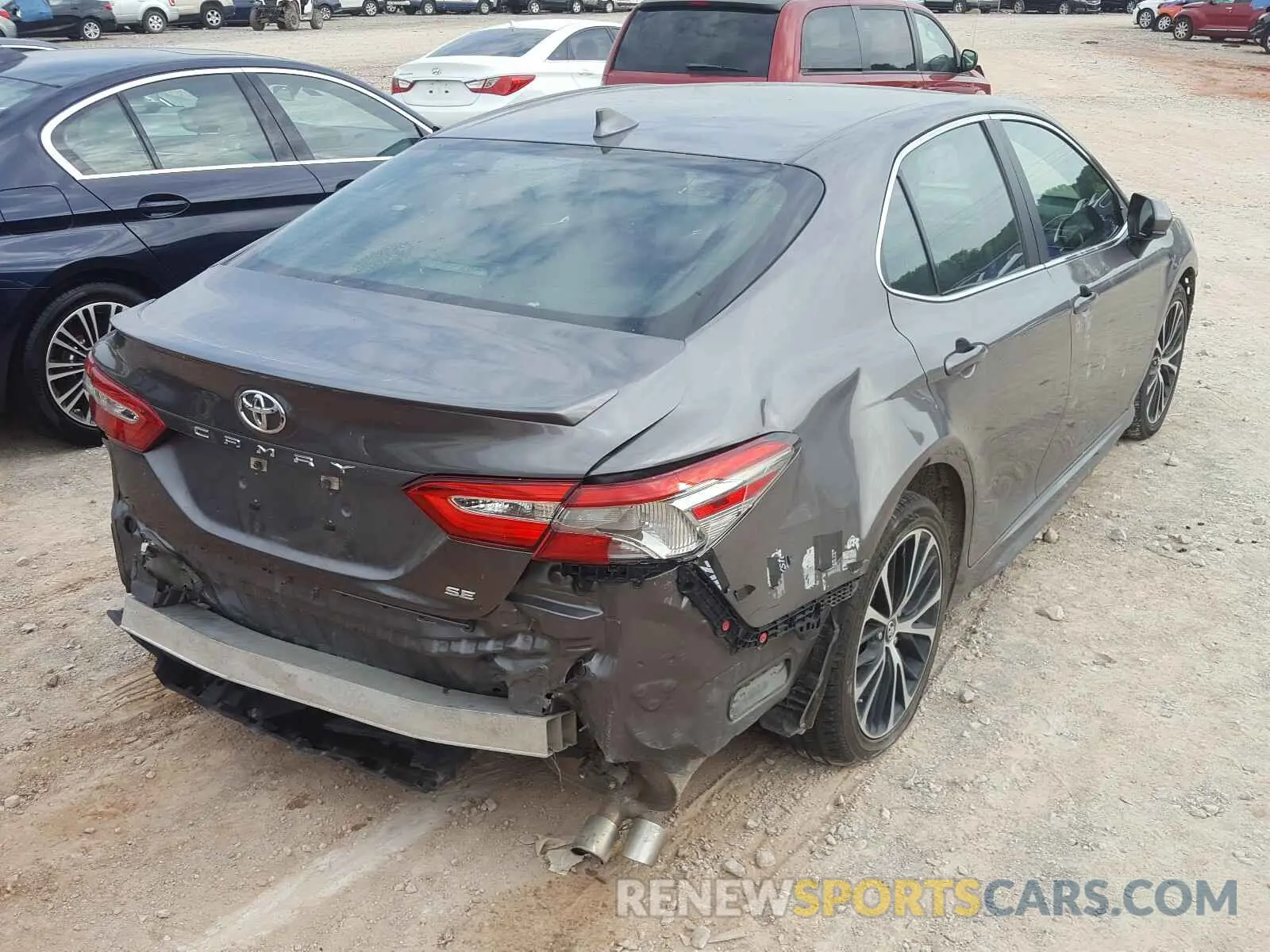 4 Photograph of a damaged car 4T1B11HK4KU779685 TOYOTA CAMRY 2019