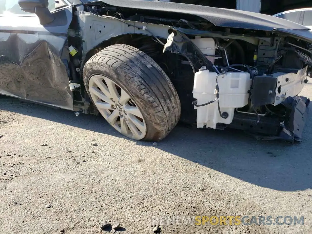 10 Photograph of a damaged car 4T1B11HK4KU783901 TOYOTA CAMRY 2019