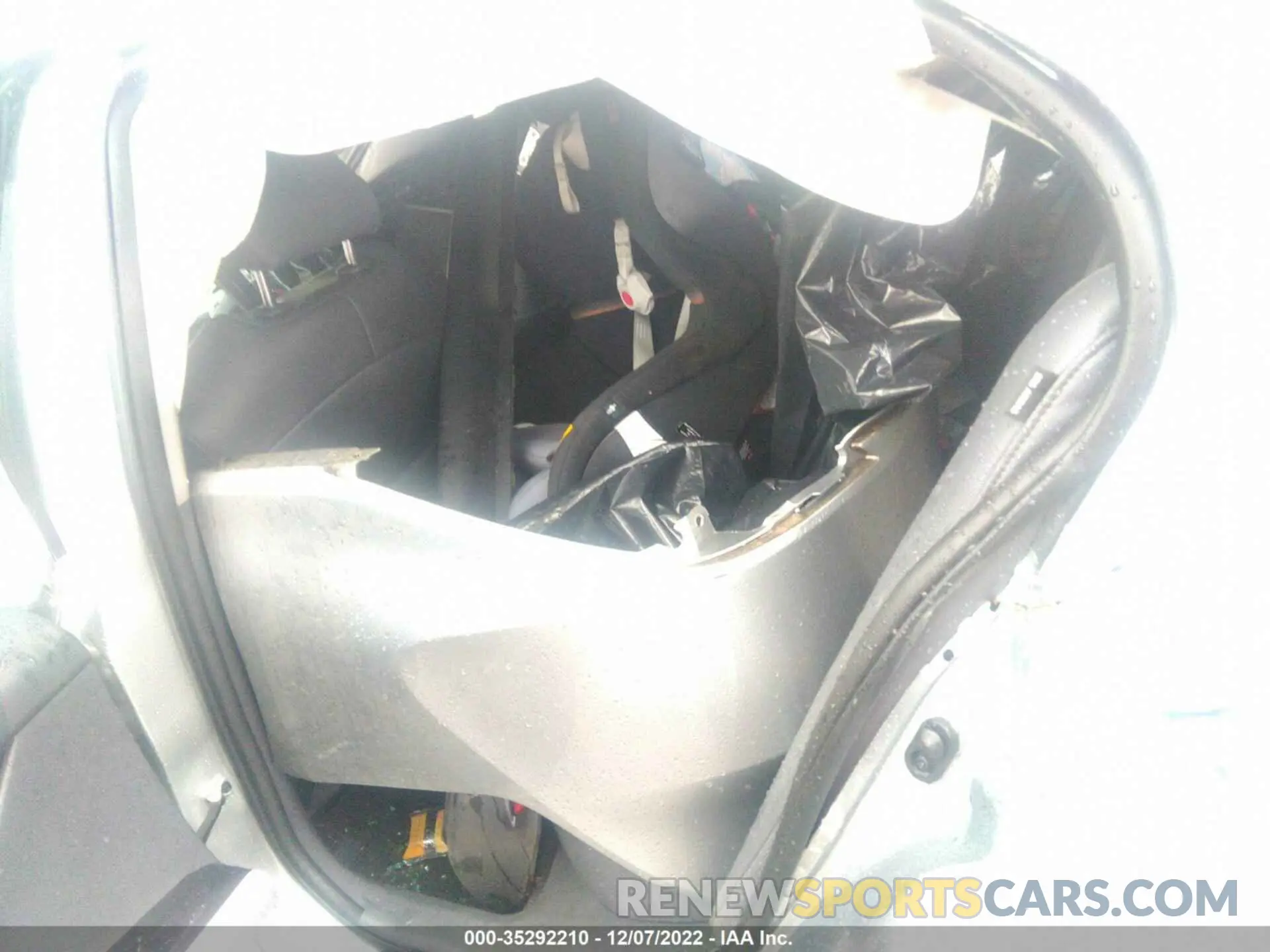 8 Photograph of a damaged car 4T1B11HK4KU789908 TOYOTA CAMRY 2019