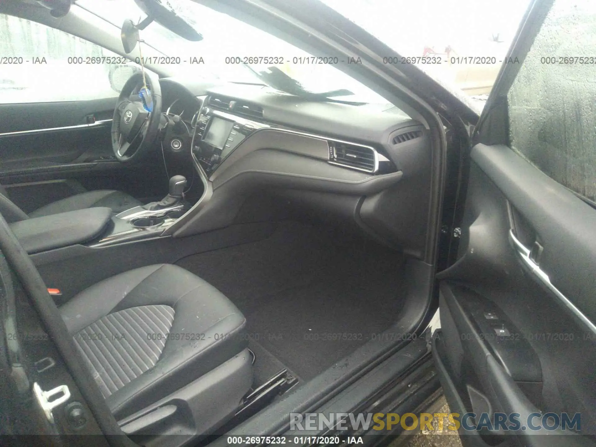 5 Photograph of a damaged car 4T1B11HK4KU793697 TOYOTA CAMRY 2019
