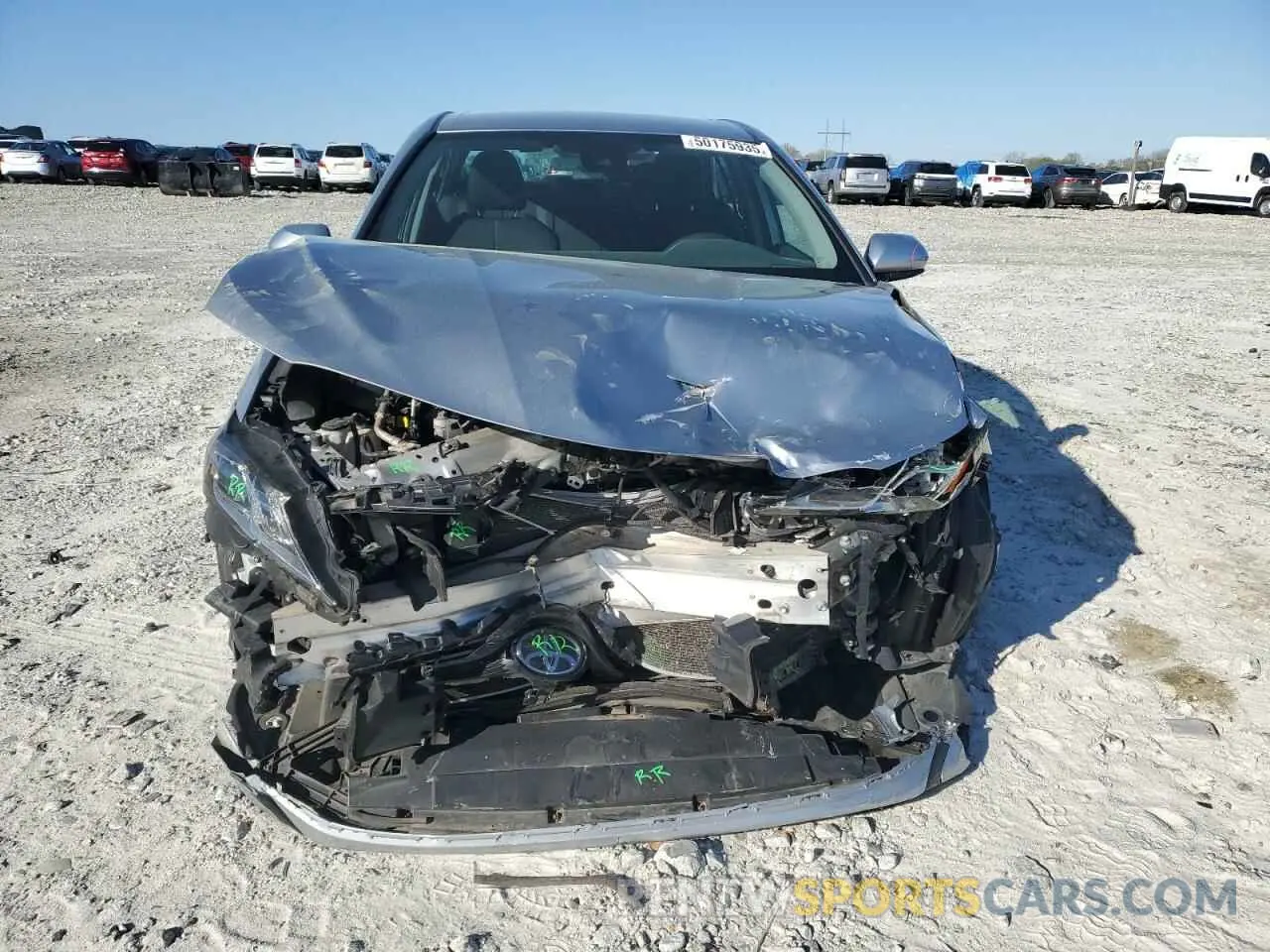 5 Photograph of a damaged car 4T1B11HK4KU798852 TOYOTA CAMRY 2019