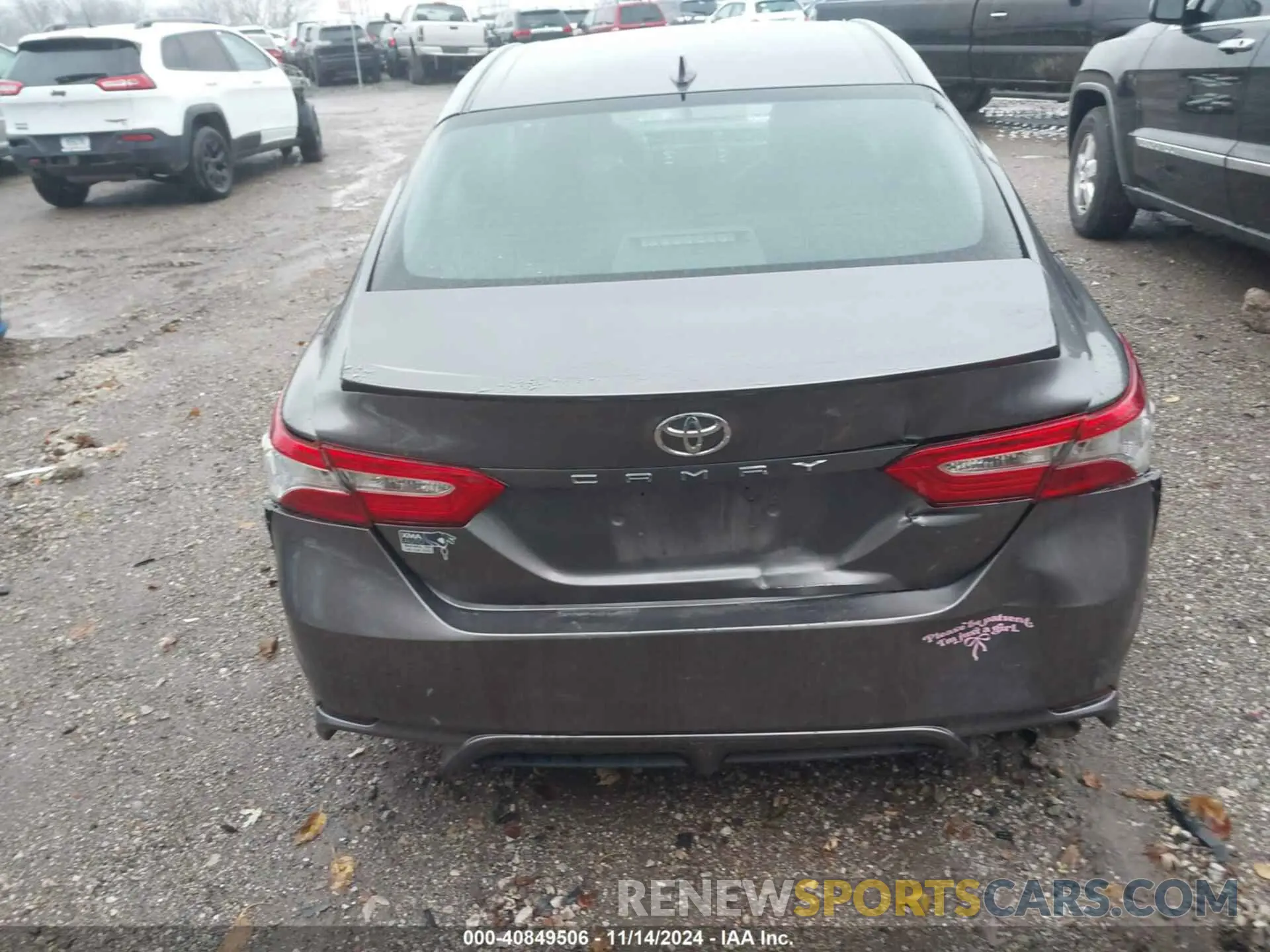 6 Photograph of a damaged car 4T1B11HK4KU798866 TOYOTA CAMRY 2019