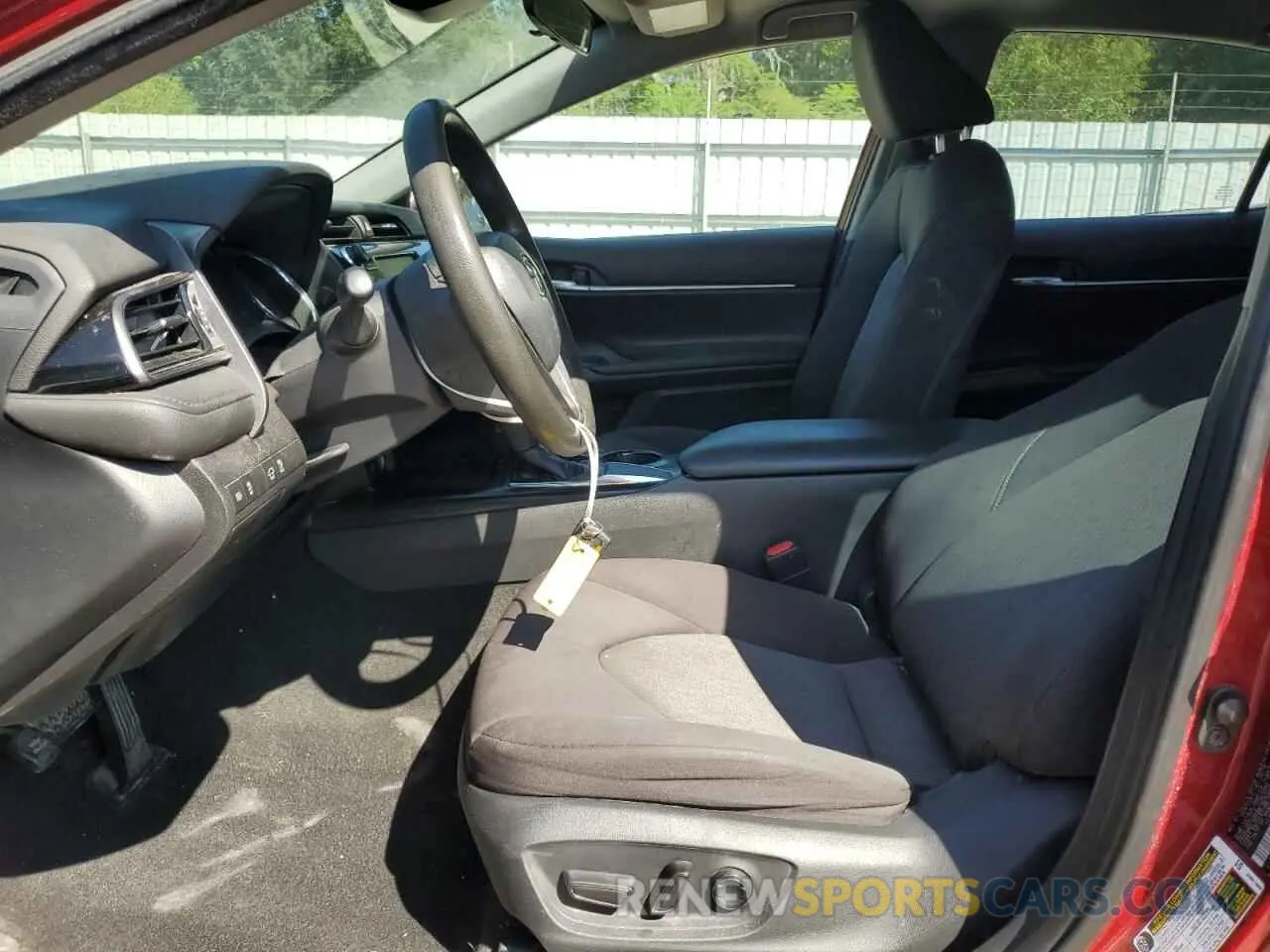 7 Photograph of a damaged car 4T1B11HK4KU808070 TOYOTA CAMRY 2019