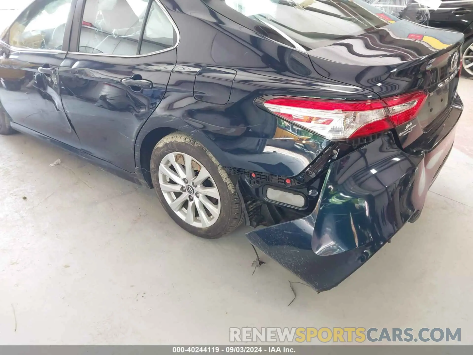 6 Photograph of a damaged car 4T1B11HK4KU812068 TOYOTA CAMRY 2019