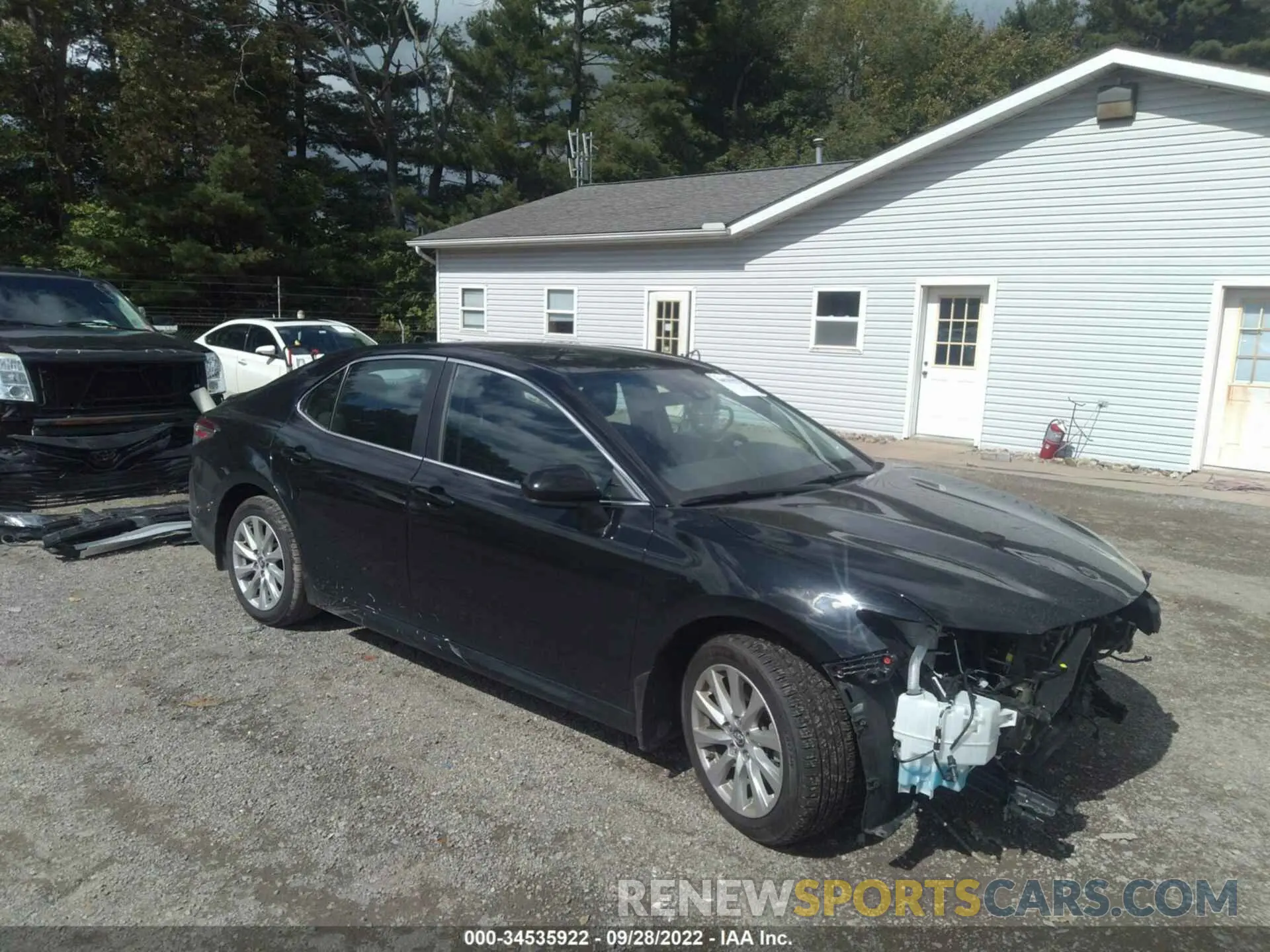 1 Photograph of a damaged car 4T1B11HK4KU819330 TOYOTA CAMRY 2019