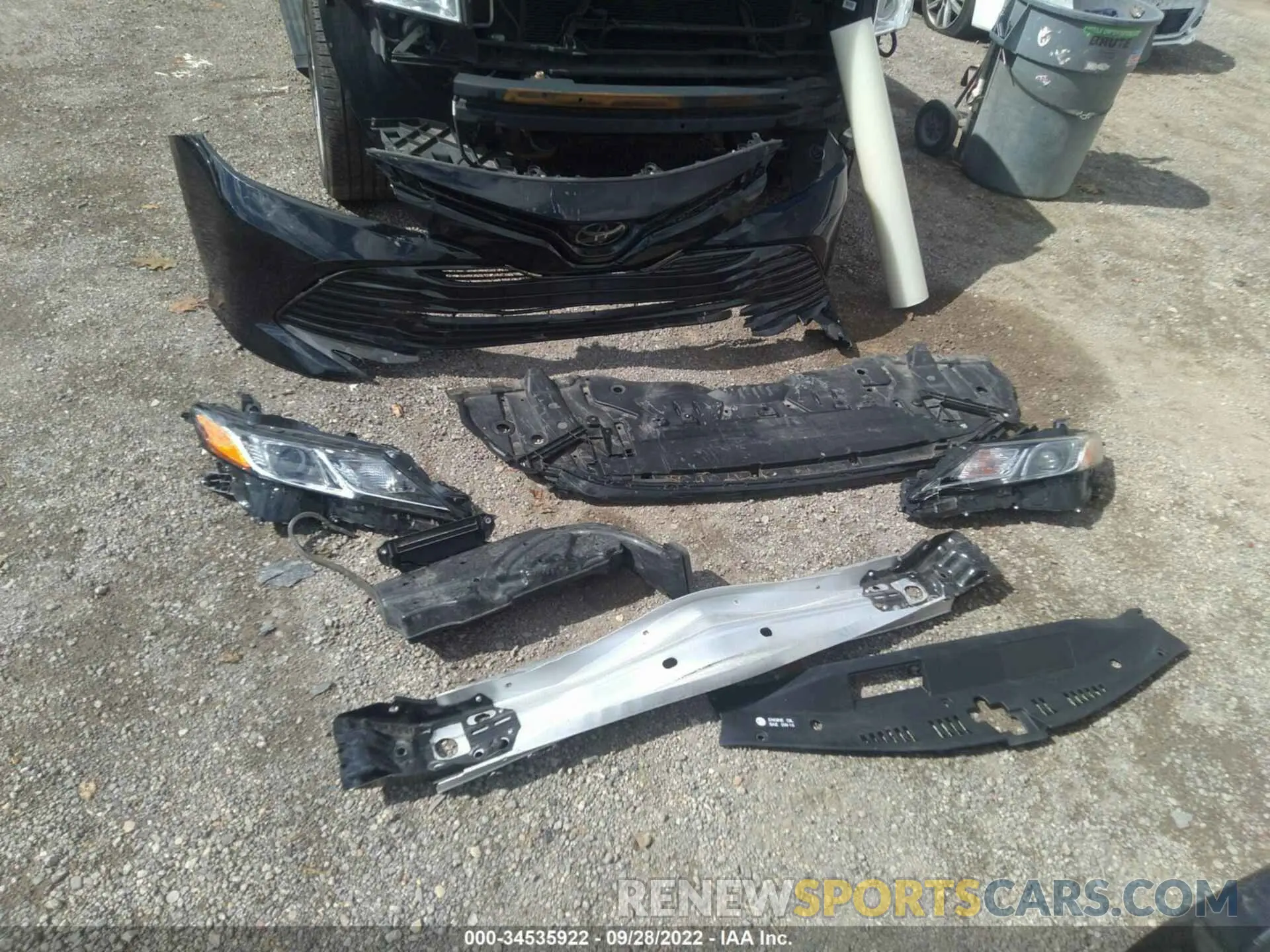 12 Photograph of a damaged car 4T1B11HK4KU819330 TOYOTA CAMRY 2019