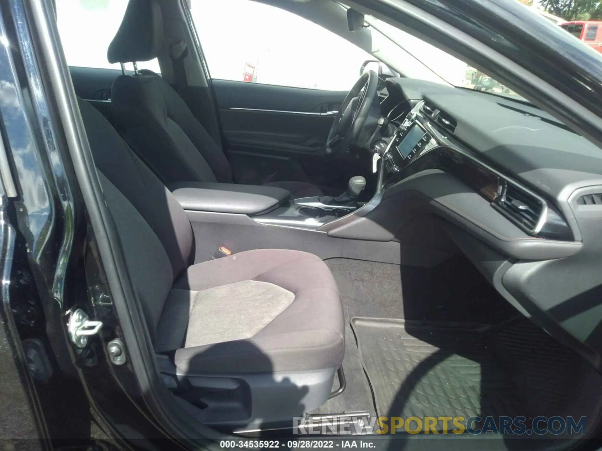 5 Photograph of a damaged car 4T1B11HK4KU819330 TOYOTA CAMRY 2019