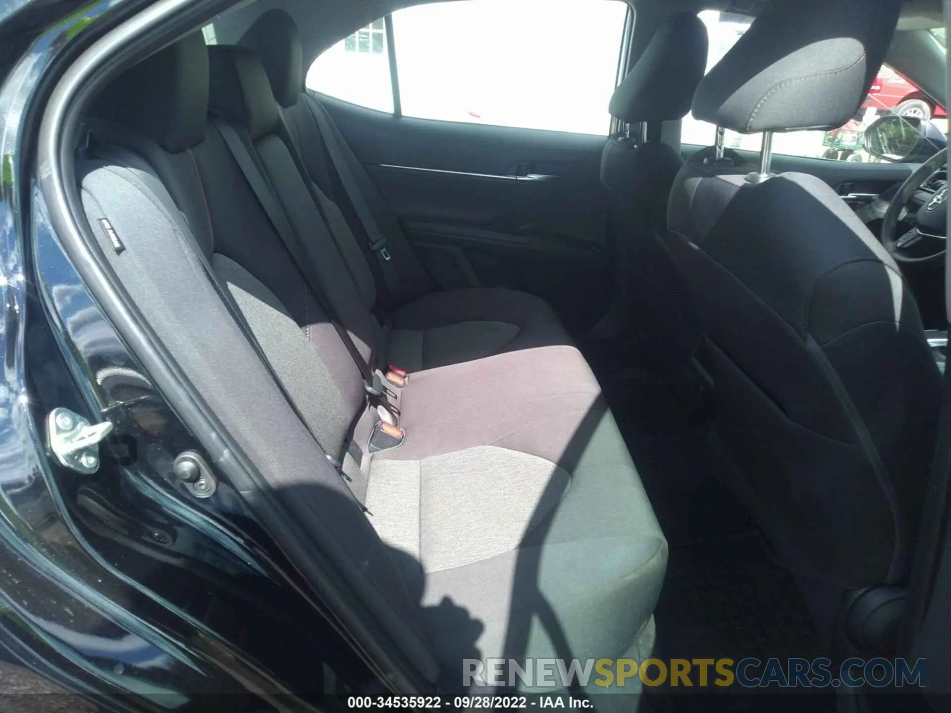 8 Photograph of a damaged car 4T1B11HK4KU819330 TOYOTA CAMRY 2019