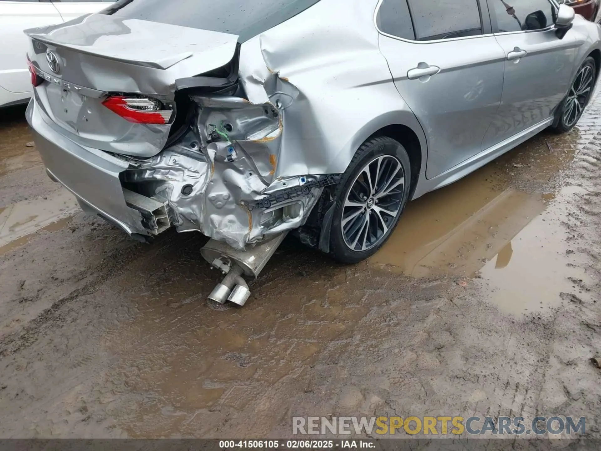 6 Фотография поврежденного автомобиля 4T1B11HK4KU834717 TOYOTA CAMRY 2019