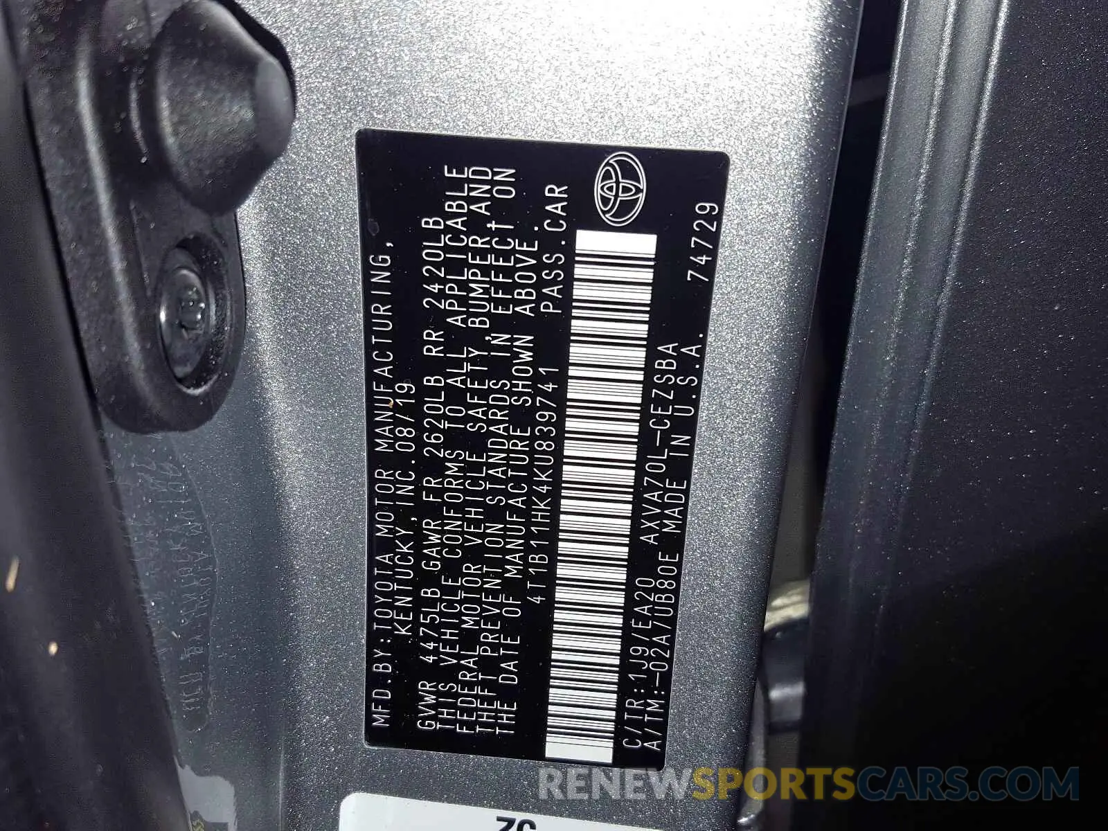 10 Photograph of a damaged car 4T1B11HK4KU839741 TOYOTA CAMRY 2019