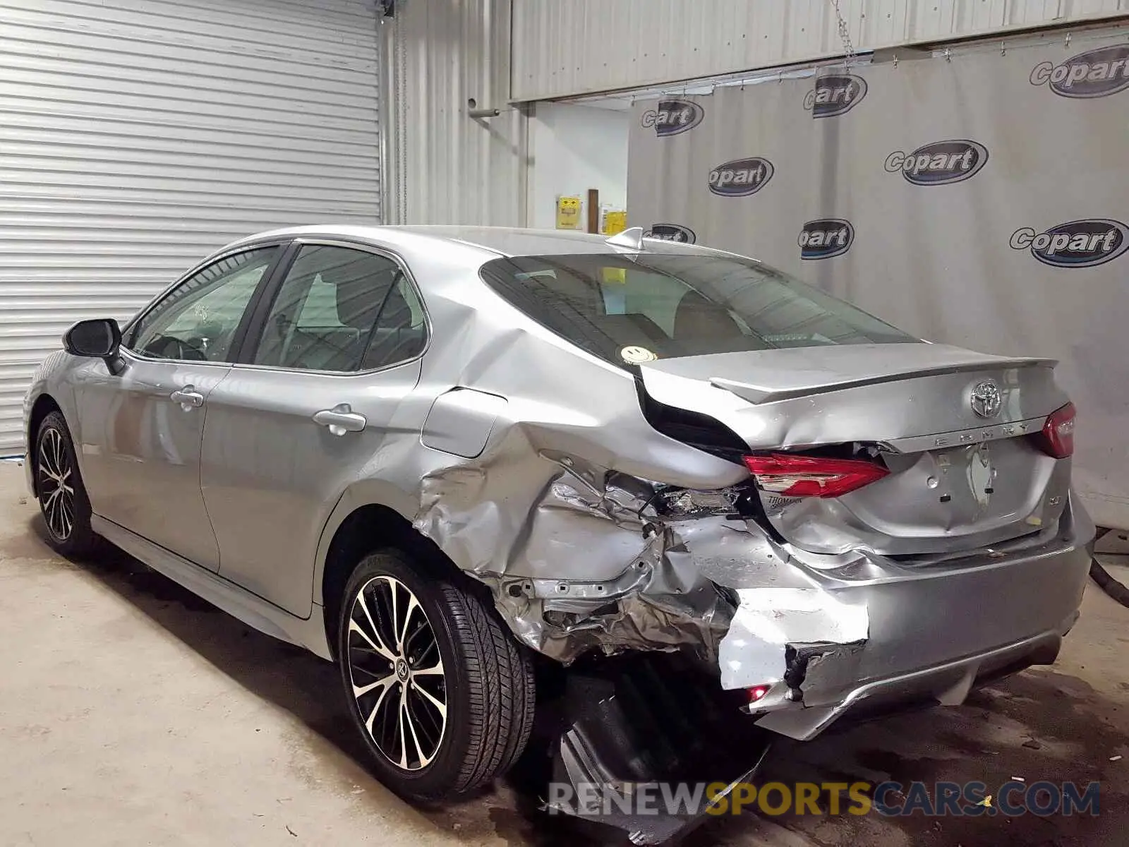 3 Photograph of a damaged car 4T1B11HK4KU839741 TOYOTA CAMRY 2019