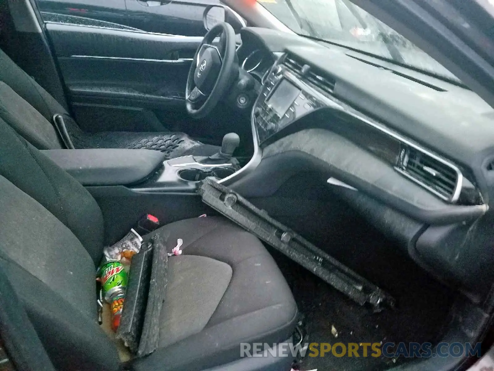 5 Photograph of a damaged car 4T1B11HK4KU844728 TOYOTA CAMRY 2019