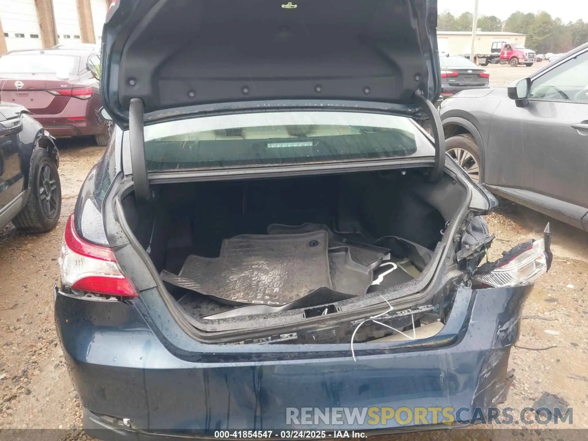 6 Фотография поврежденного автомобиля 4T1B11HK4KU848696 TOYOTA CAMRY 2019