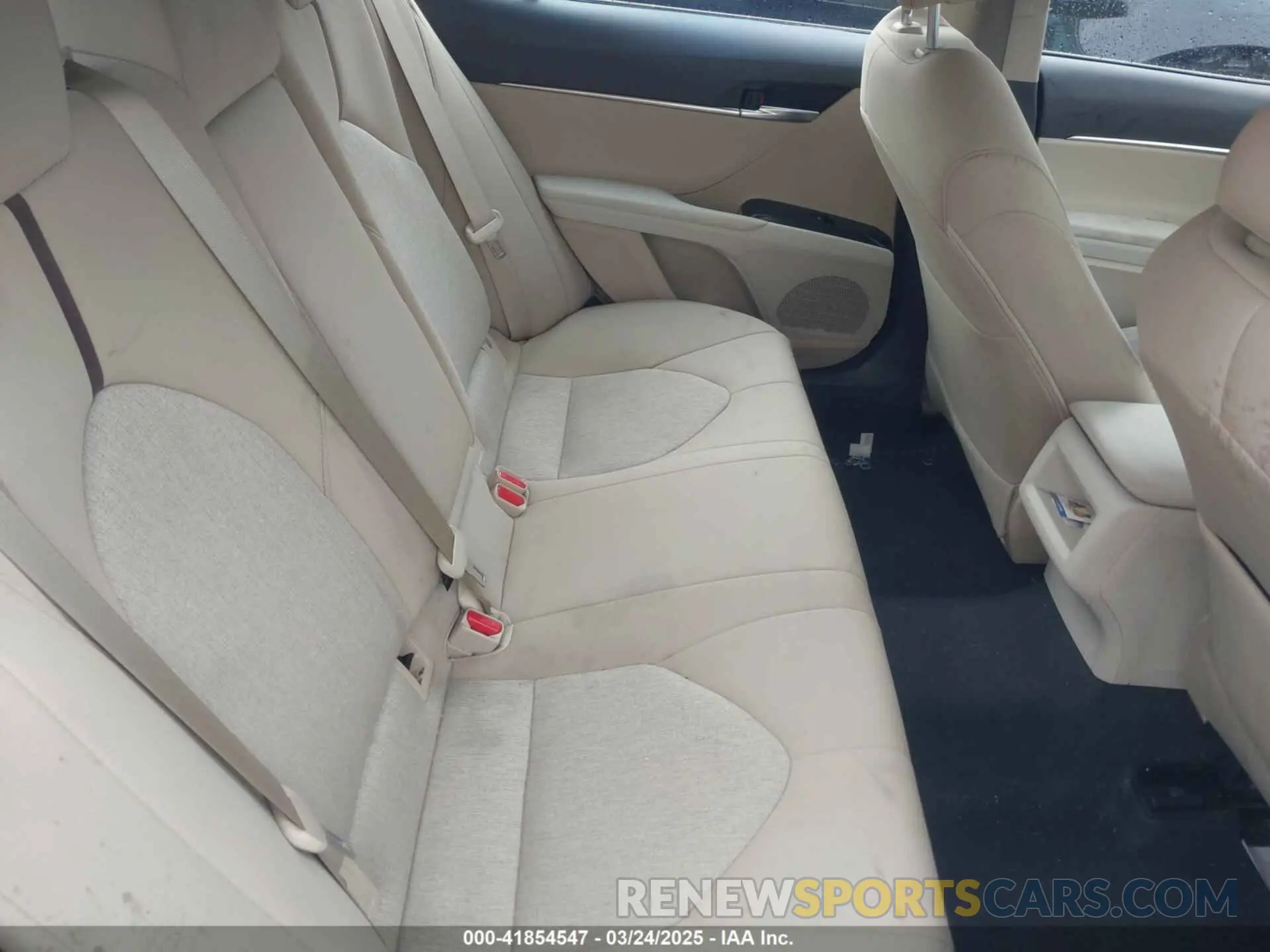 8 Фотография поврежденного автомобиля 4T1B11HK4KU848696 TOYOTA CAMRY 2019