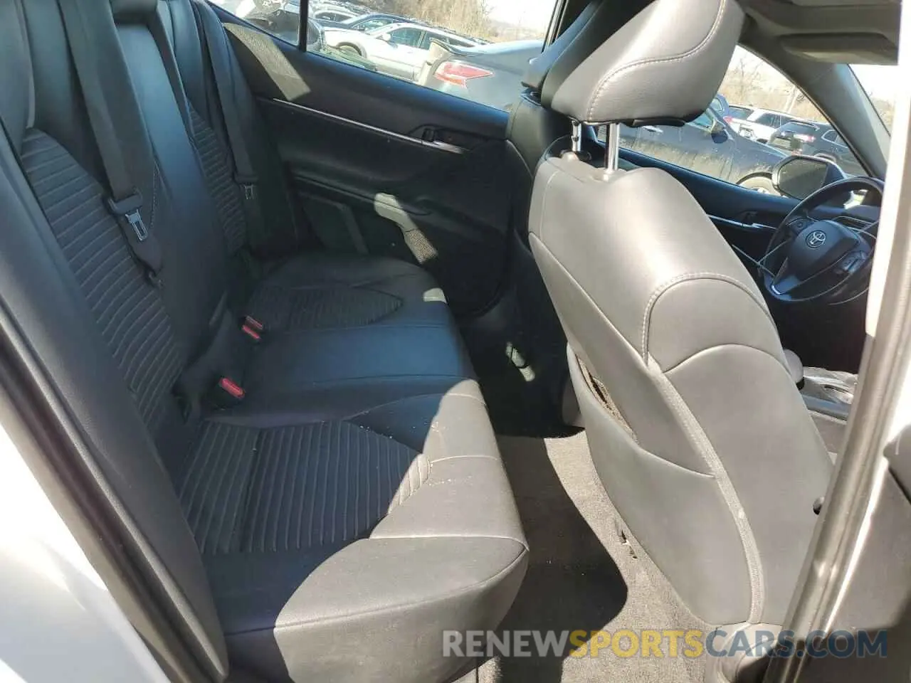 10 Фотография поврежденного автомобиля 4T1B11HK4KU850285 TOYOTA CAMRY 2019