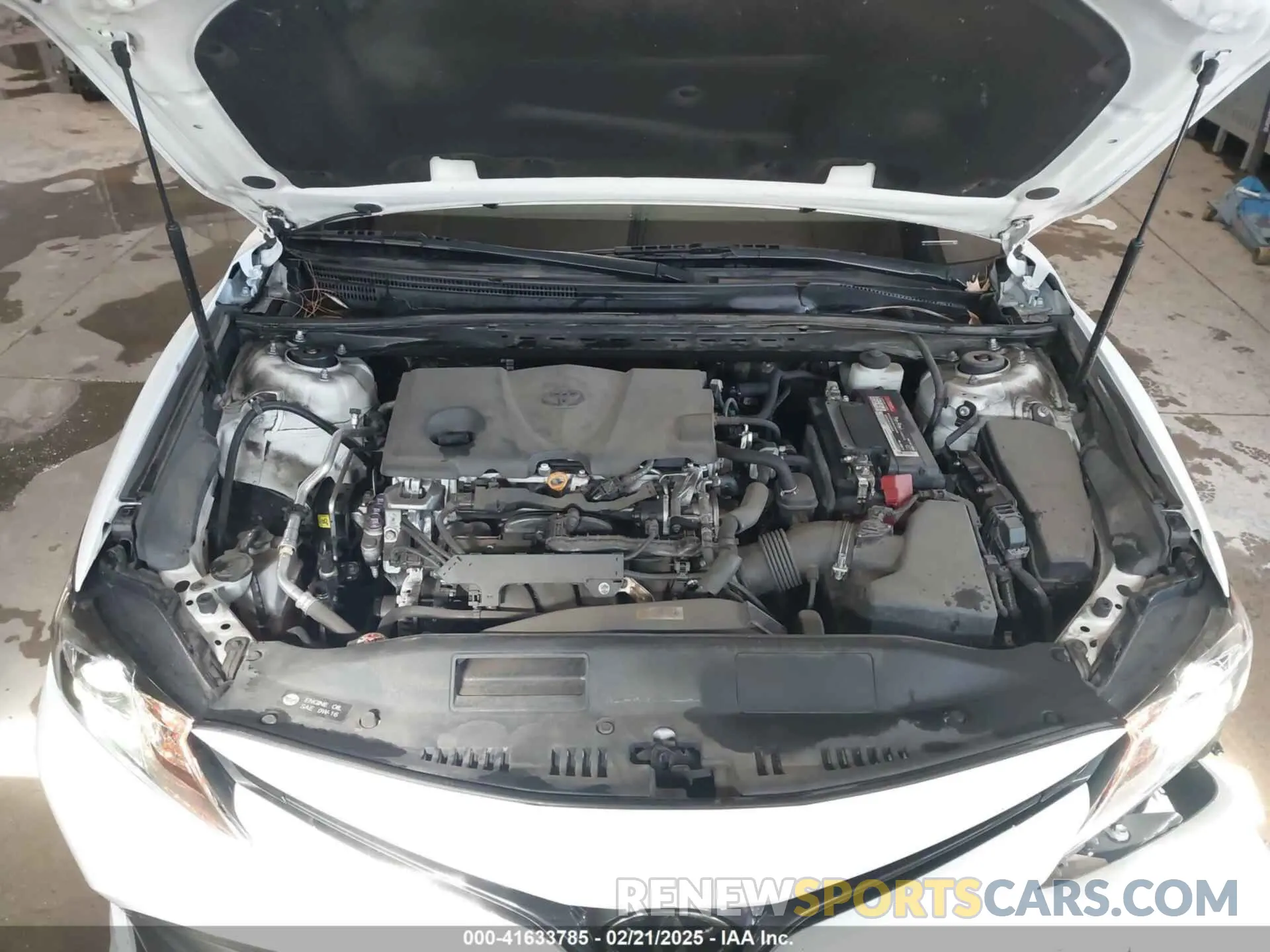 10 Photograph of a damaged car 4T1B11HK4KU853137 TOYOTA CAMRY 2019