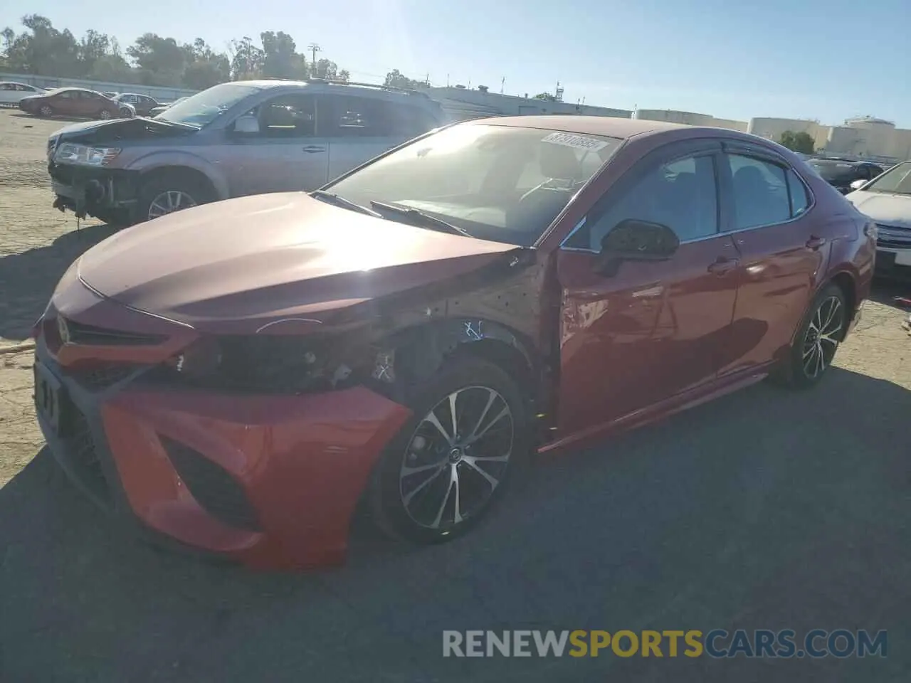 1 Фотография поврежденного автомобиля 4T1B11HK5KU160724 TOYOTA CAMRY 2019