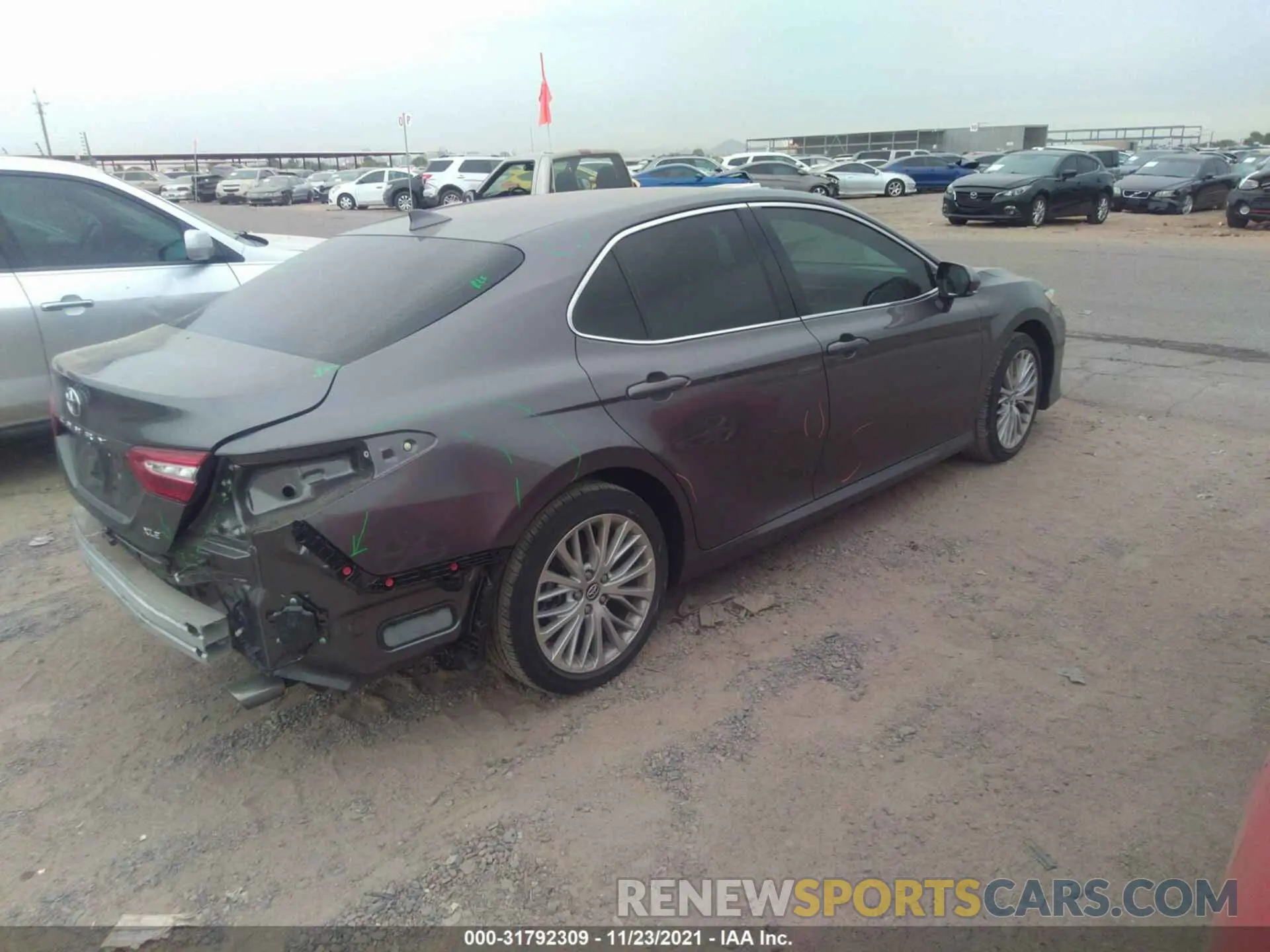 4 Photograph of a damaged car 4T1B11HK5KU162327 TOYOTA CAMRY 2019