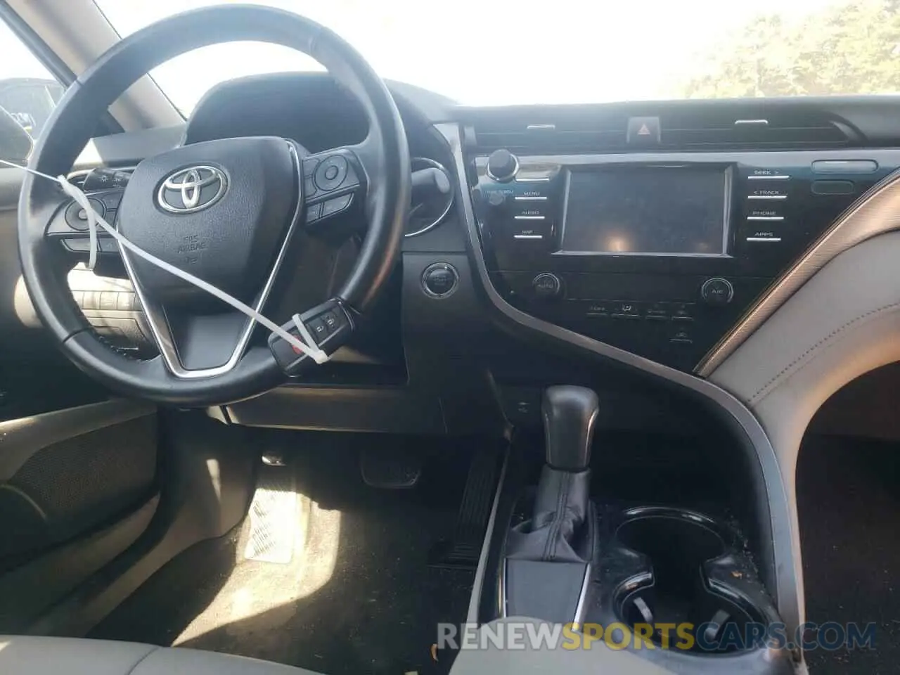 9 Photograph of a damaged car 4T1B11HK5KU163431 TOYOTA CAMRY 2019