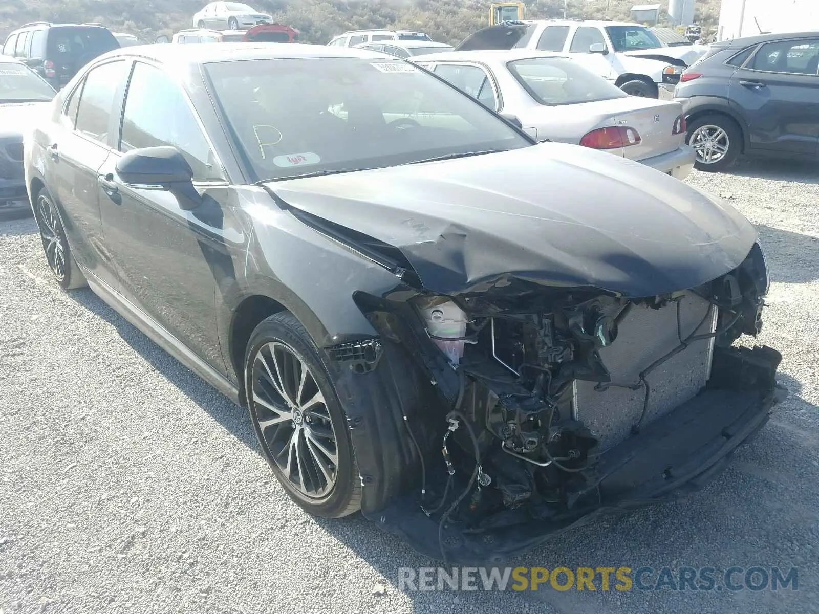 1 Photograph of a damaged car 4T1B11HK5KU167611 TOYOTA CAMRY 2019