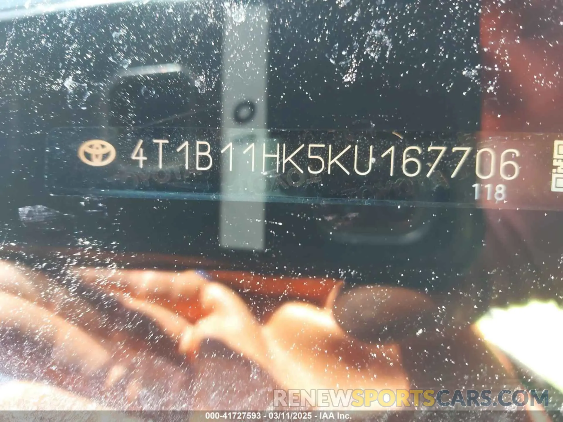 9 Photograph of a damaged car 4T1B11HK5KU167706 TOYOTA CAMRY 2019