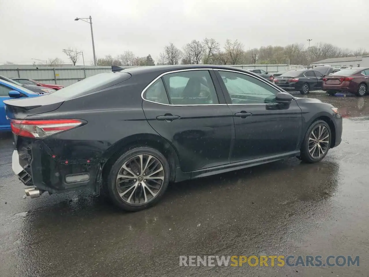 3 Photograph of a damaged car 4T1B11HK5KU170587 TOYOTA CAMRY 2019
