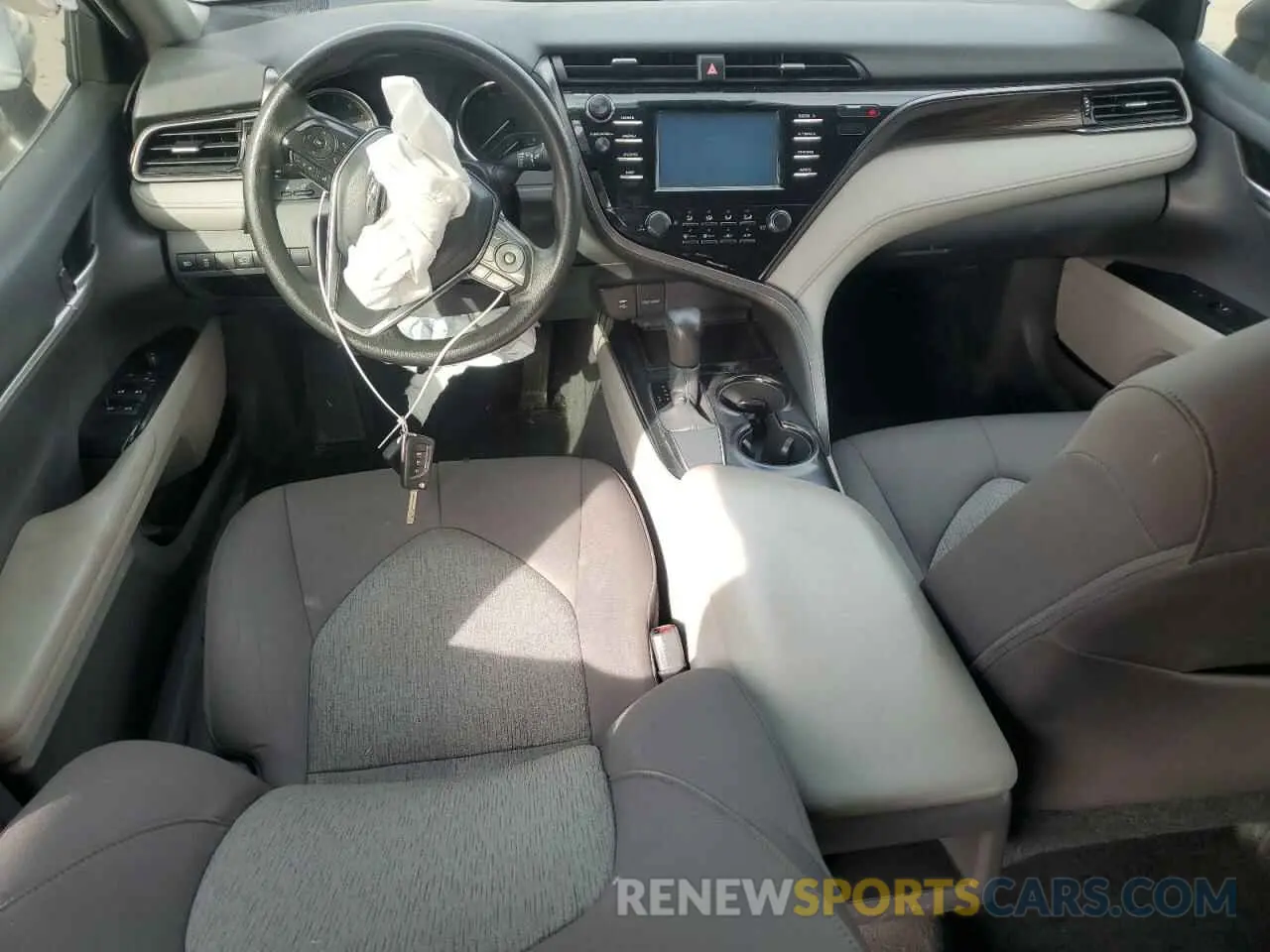 8 Фотография поврежденного автомобиля 4T1B11HK5KU182934 TOYOTA CAMRY 2019