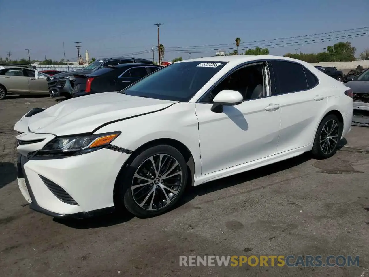 1 Photograph of a damaged car 4T1B11HK5KU186109 TOYOTA CAMRY 2019