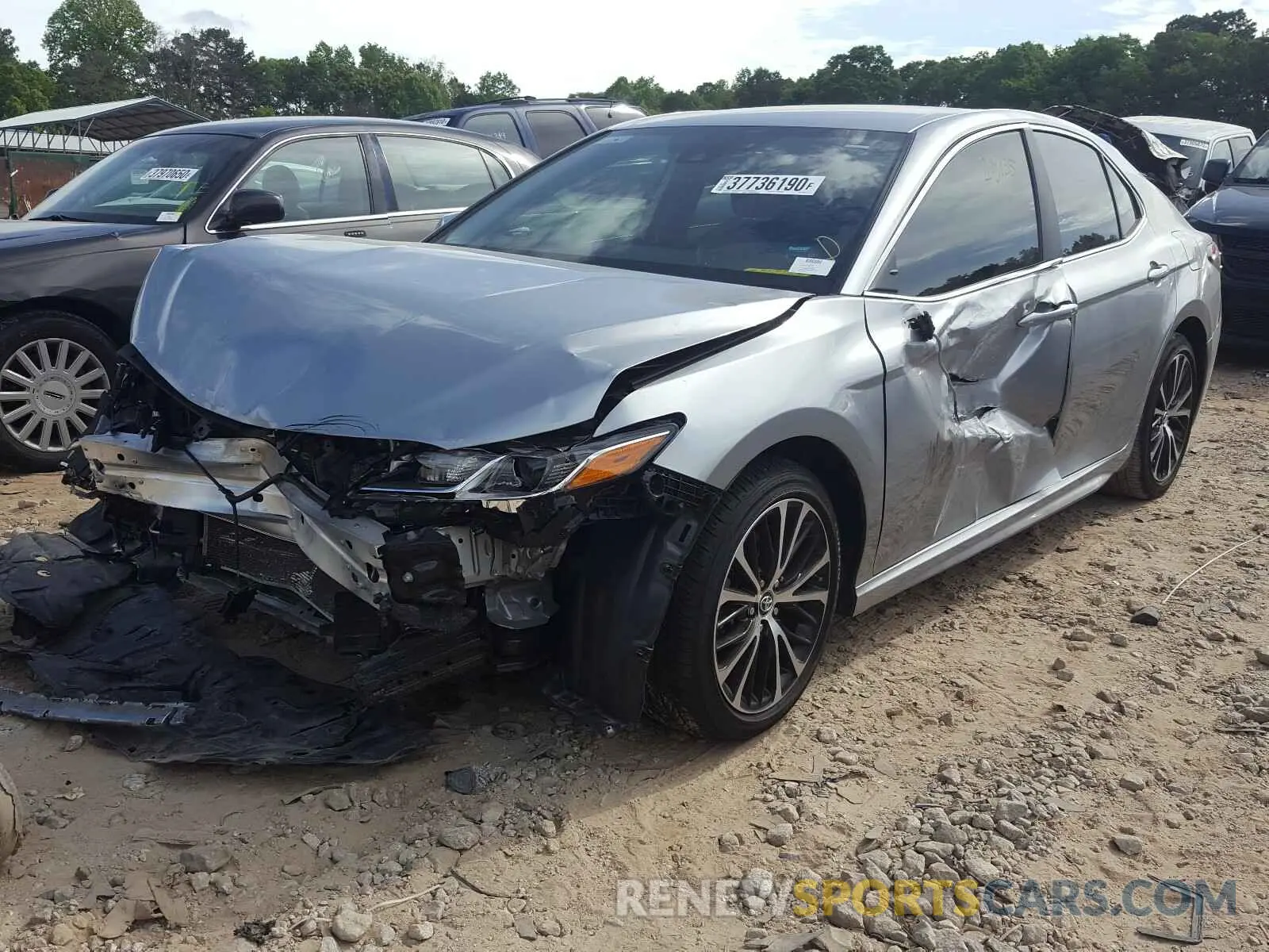 2 Photograph of a damaged car 4T1B11HK5KU197739 TOYOTA CAMRY 2019