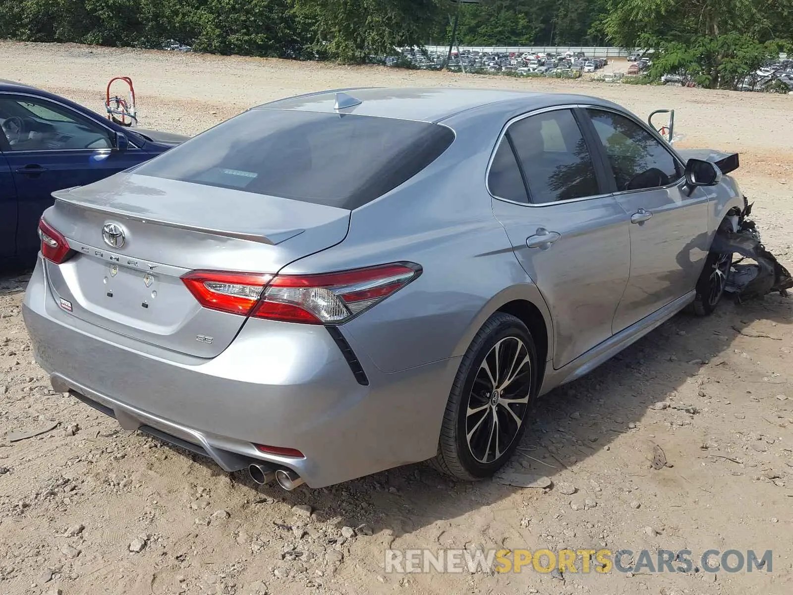 4 Photograph of a damaged car 4T1B11HK5KU197739 TOYOTA CAMRY 2019