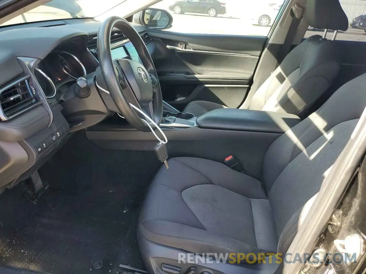 7 Photograph of a damaged car 4T1B11HK5KU204138 TOYOTA CAMRY 2019